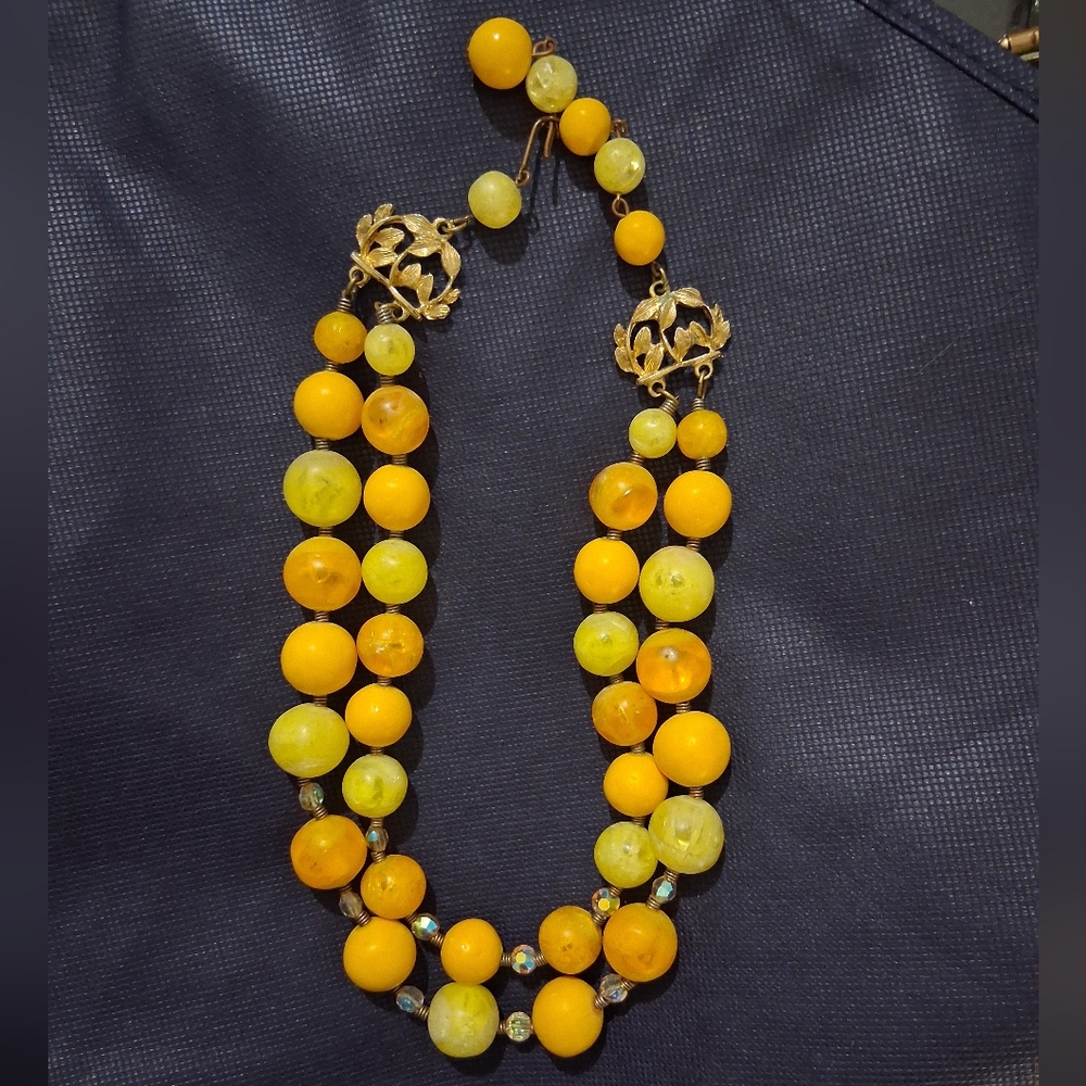 Elegant Vintage Yellow Beaded Necklace